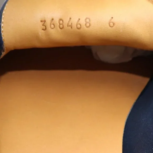 NIB Gucci Mens Navy Blue Unlined Leather Slip-on Loafers Shoes - Picture 8 of 9